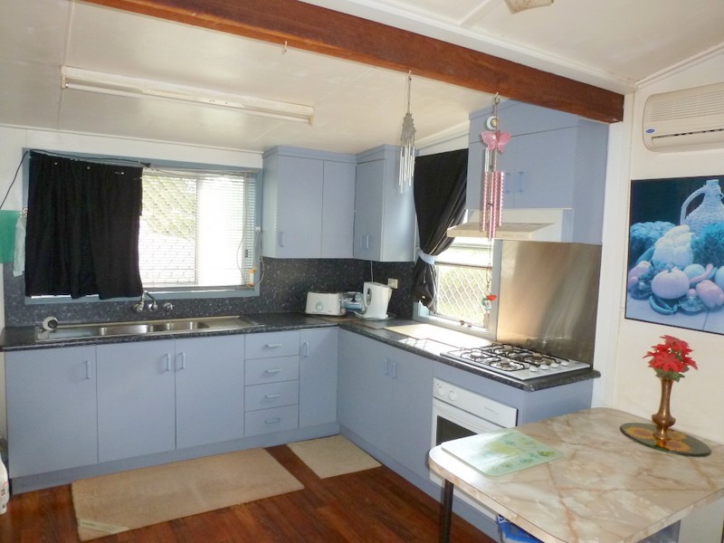424 QUAY STREET, Depot Hill QLD 4700