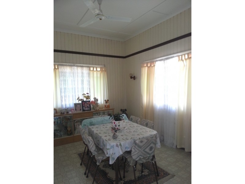76 Edward Street, Berserker QLD 4701