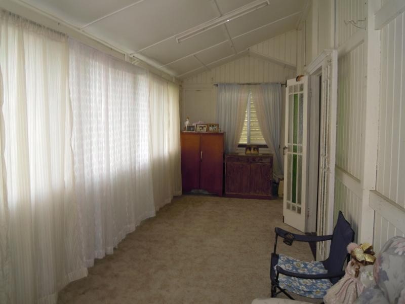76 Edward Street, Berserker QLD 4701