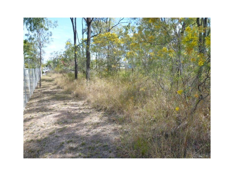 3 WAURN STREET, Kawana QLD 4701