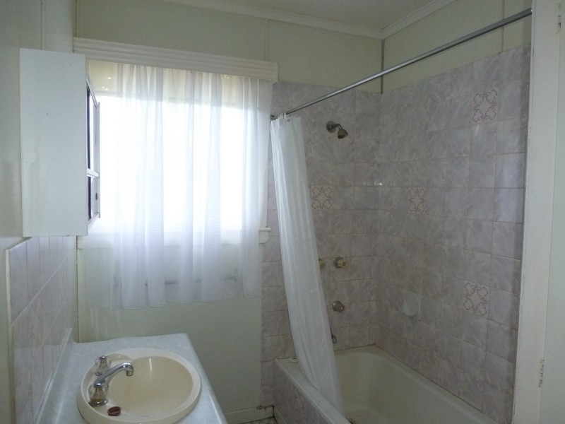 196 STAMFORD STREET, Berserker QLD 4701