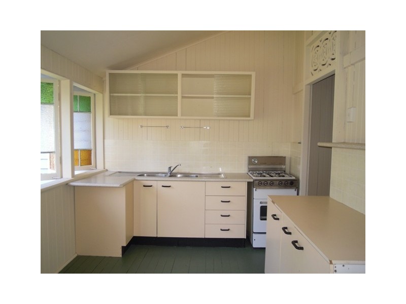 90 Glenmore Road, Park Avenue QLD 4701