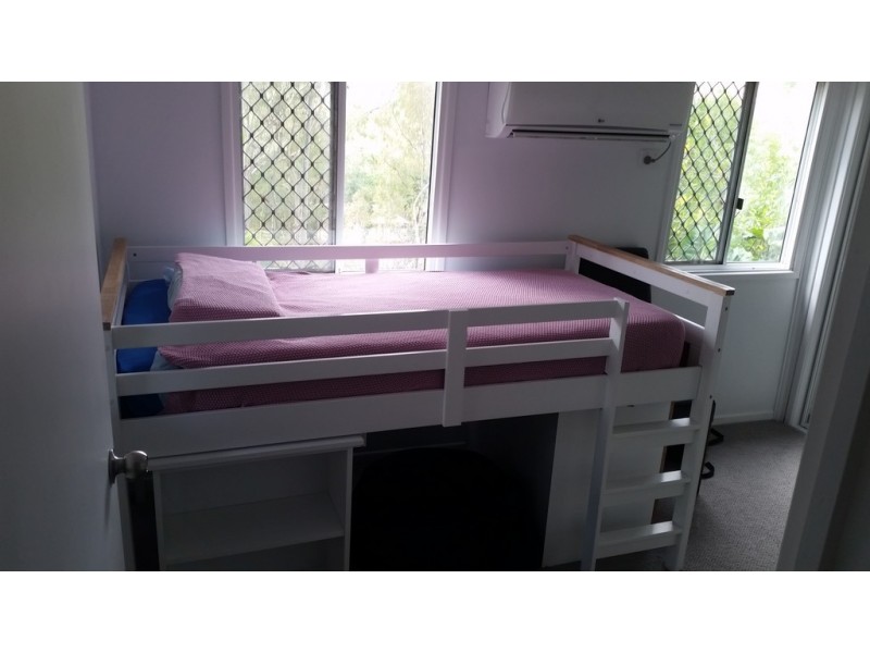 10a Mcfarlane Lane, Mount Morgan QLD 4714
