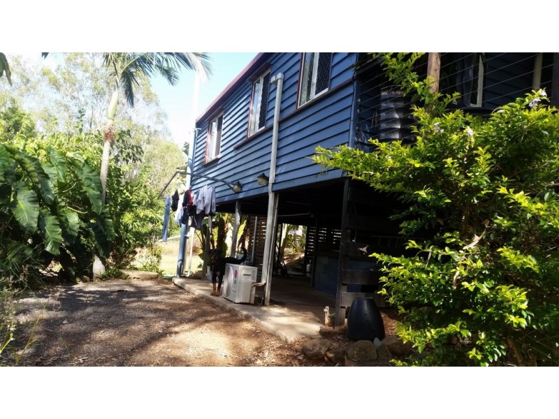 10a Mcfarlane Lane, Mount Morgan QLD 4714