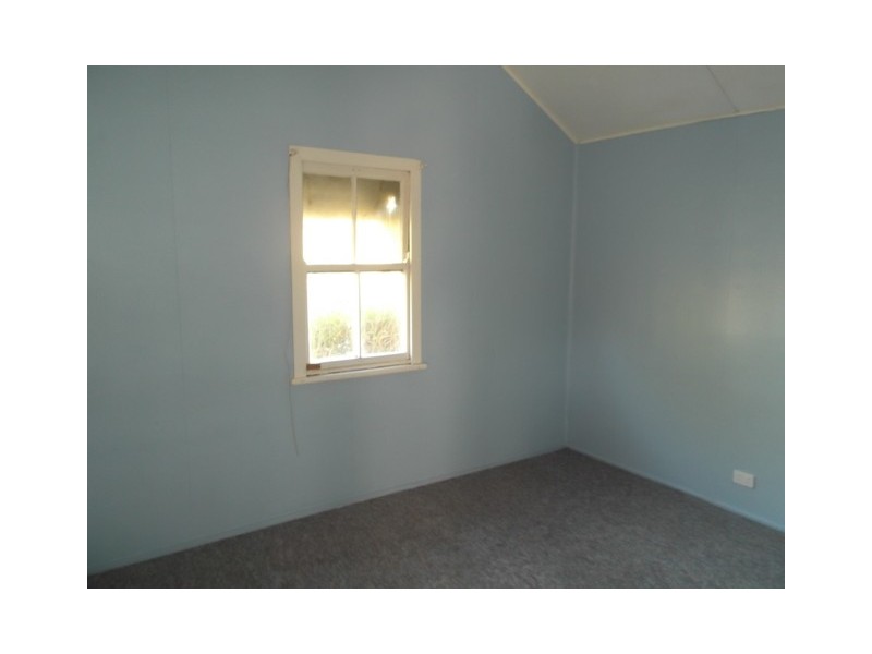 13 Dobbs Street, Mount Morgan QLD 4714
