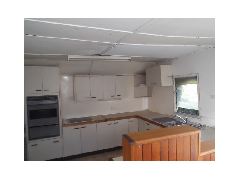 13 Dobbs Street, Mount Morgan QLD 4714