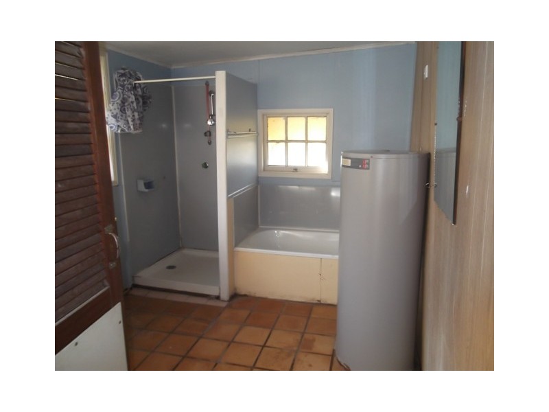 13 Dobbs Street, Mount Morgan QLD 4714