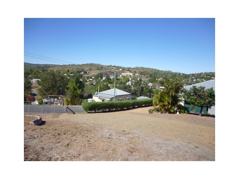 7B Hill Lane, Mount Morgan QLD 4714