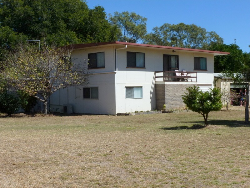 106 MACQUARIE STREET, Gracemere QLD 4702