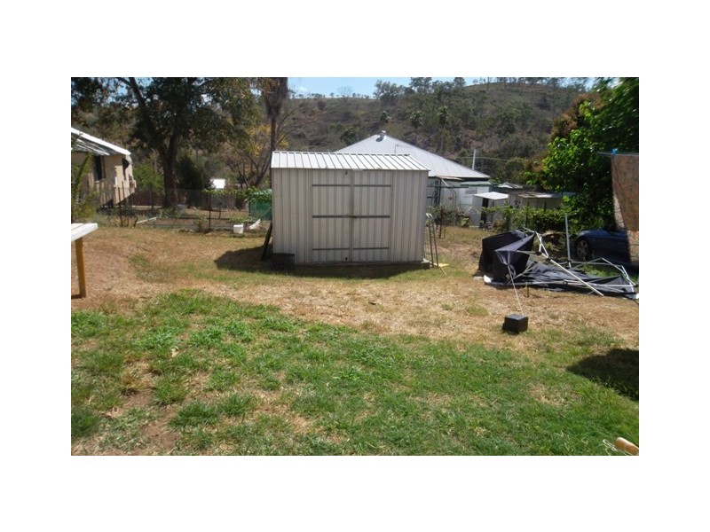 69 Dee Street, Mount Morgan QLD 4714