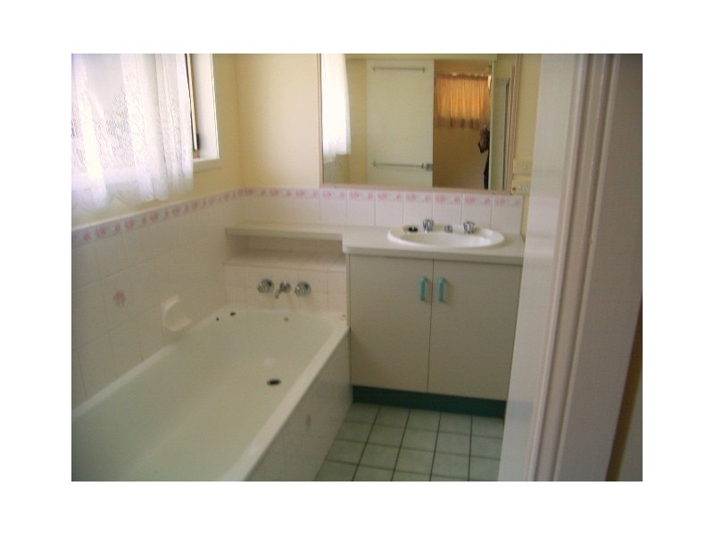 17 Labanka Crescent, Gracemere QLD 4702