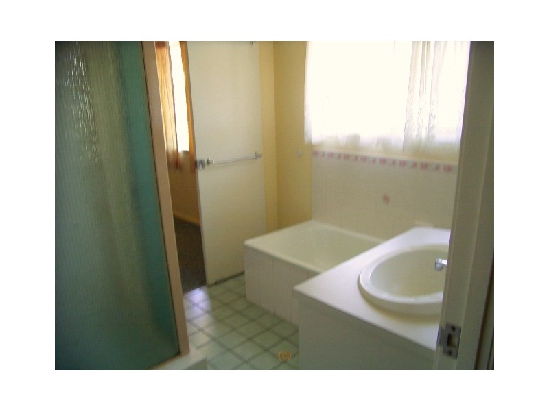 17 Labanka Crescent, Gracemere QLD 4702