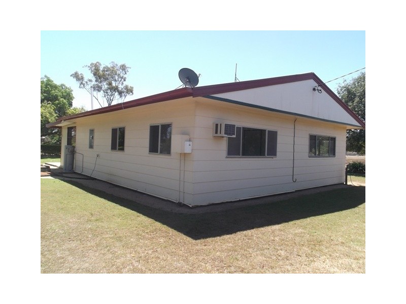 52657 Burnett Highway, Bouldercombe QLD 4702