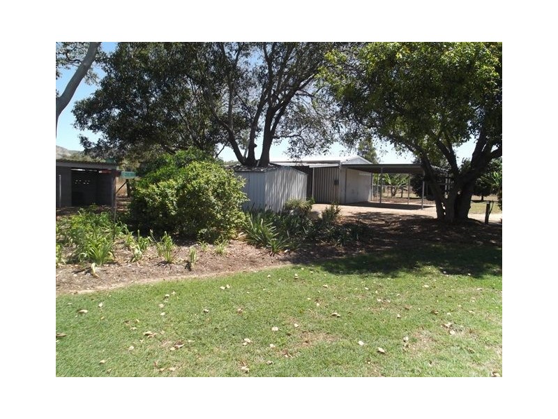 52657 Burnett Highway, Bouldercombe QLD 4702