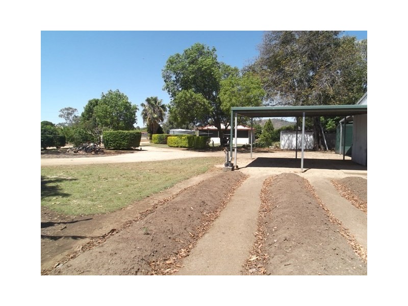 52657 Burnett Highway, Bouldercombe QLD 4702