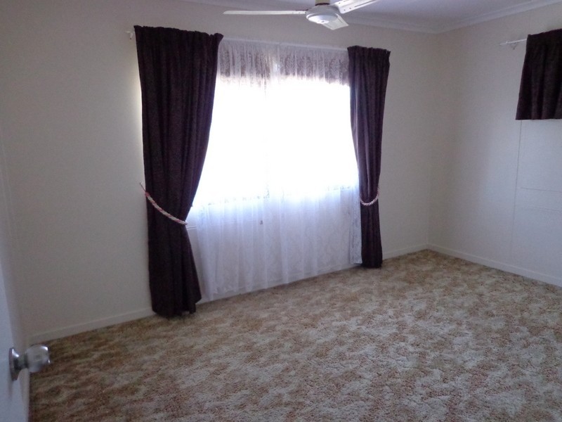 17 HARRIETTE STREET, Park Avenue QLD 4701