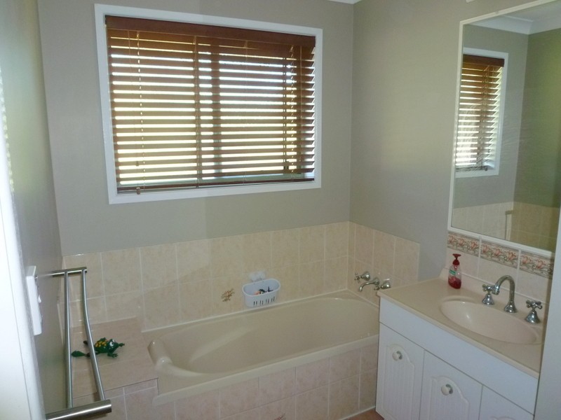 Parkhurst QLD 4702