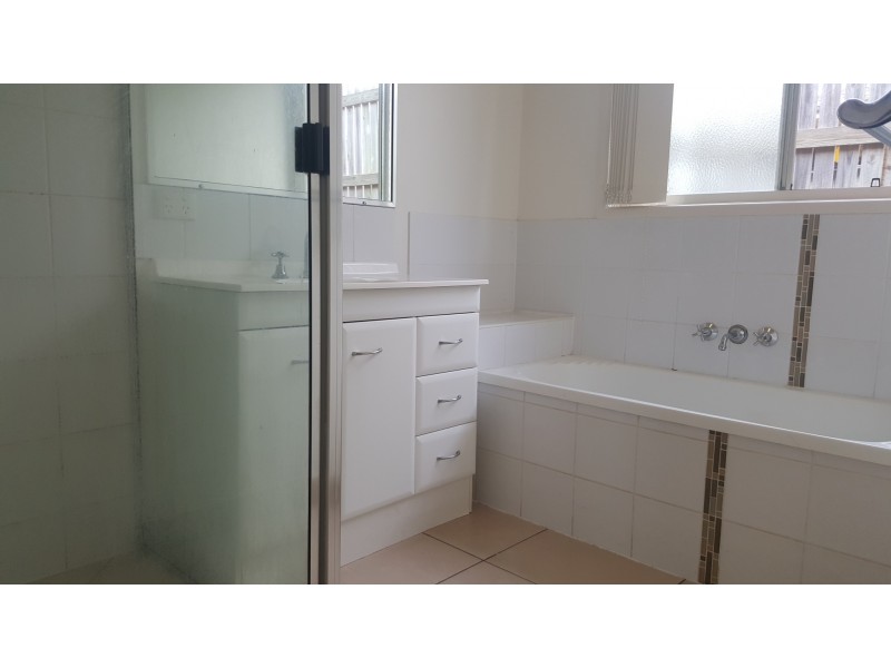 5 Tawarra Crescent, Gracemere QLD 4702