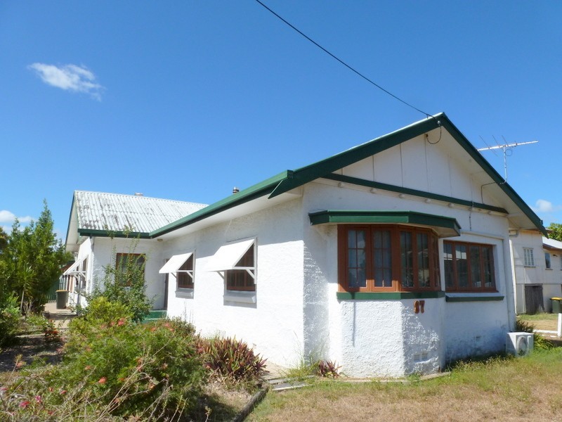 130 SPIKE STREET, Berserker QLD 4701