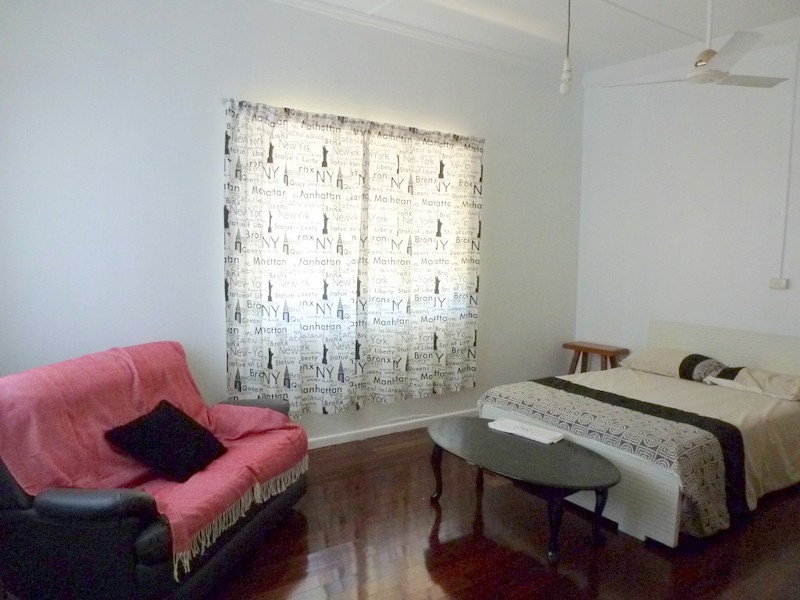 130 SPIKE STREET, Berserker QLD 4701