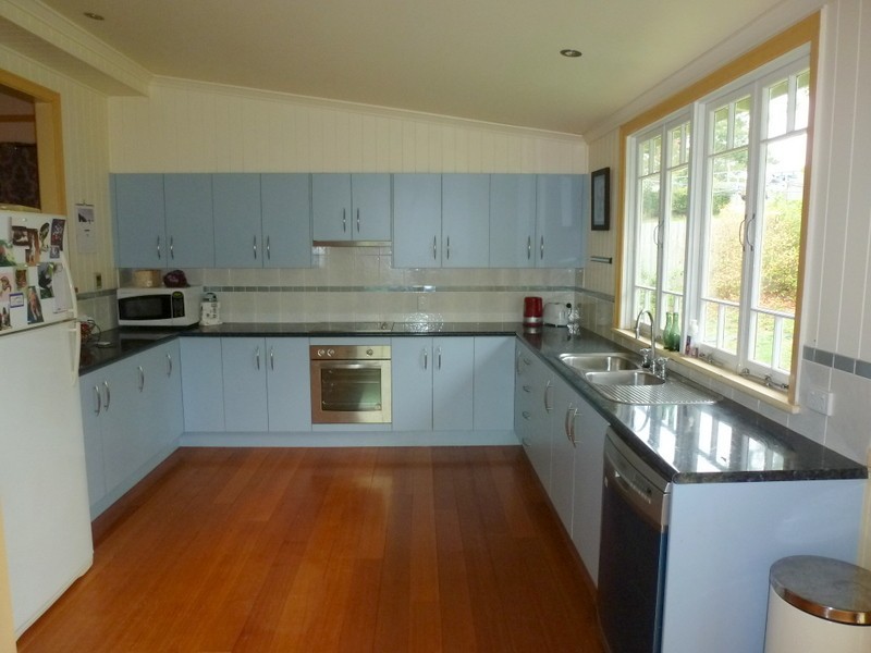 13 CANNING STREET, The Range QLD 4700