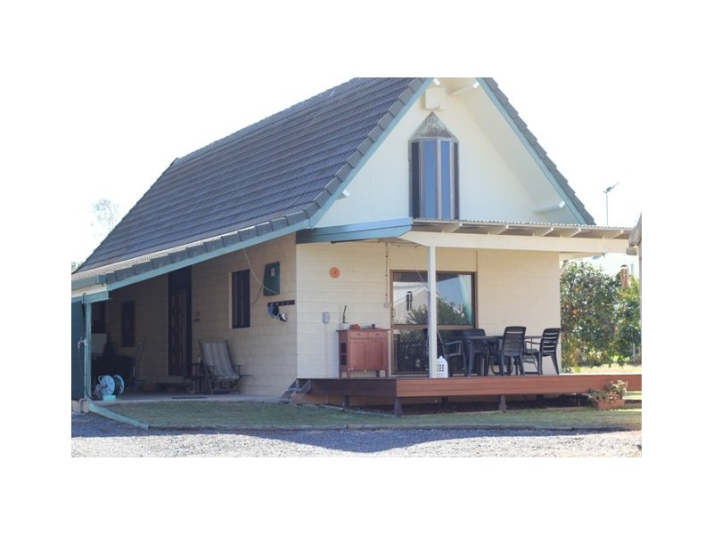 15 Giorgi Close, Keppel Sands QLD 4702