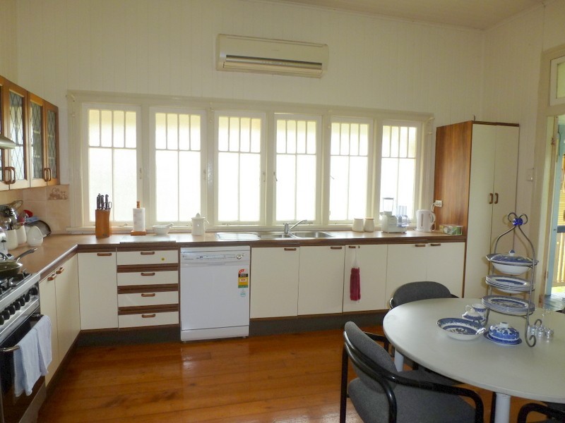145 DENHAM STREET, Cnr Talford St., Allenstown QLD 4700