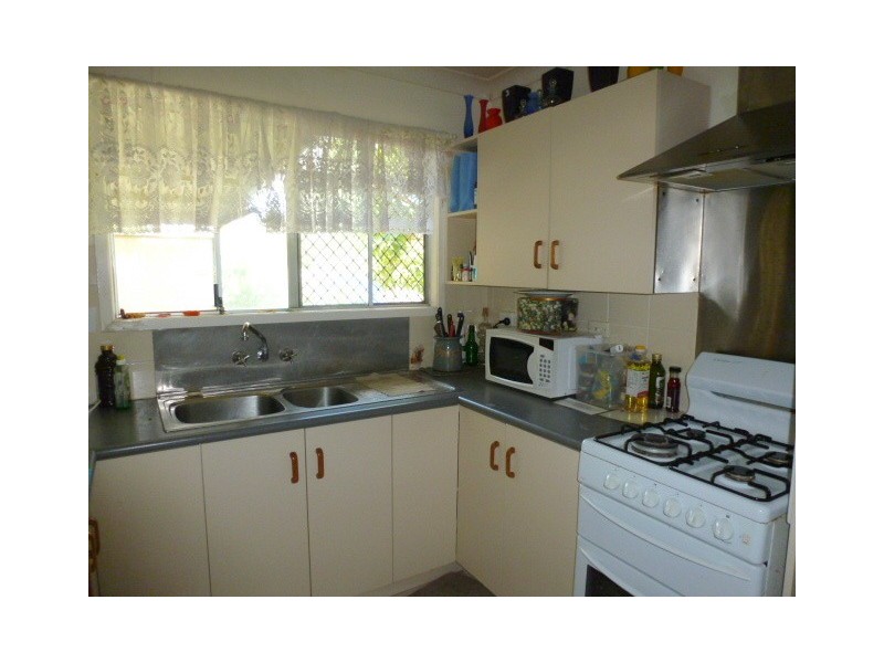 119 SISLEY STREET, Koongal QLD 4701