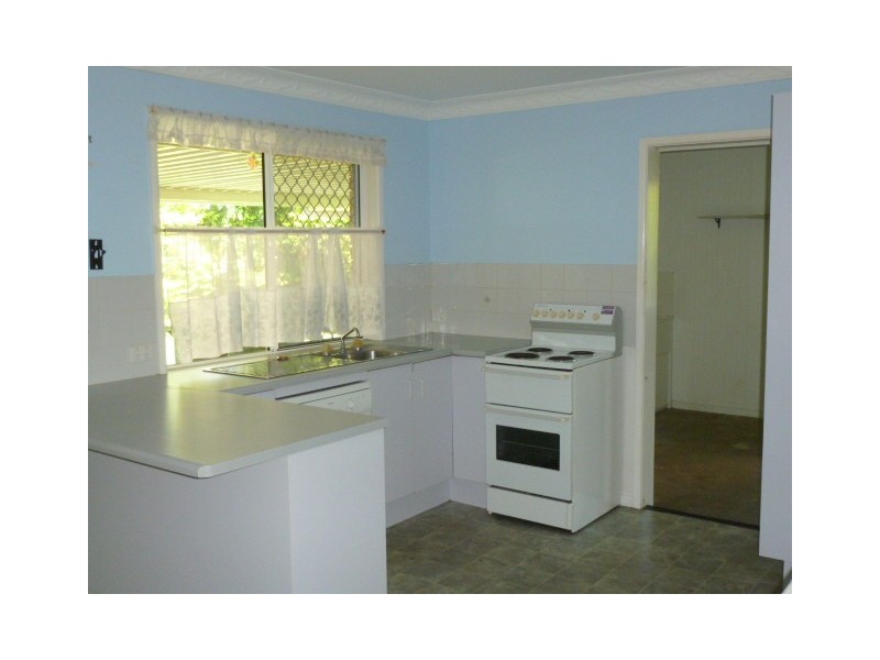 3 BEAN AVENUE, Parkhurst QLD 4702