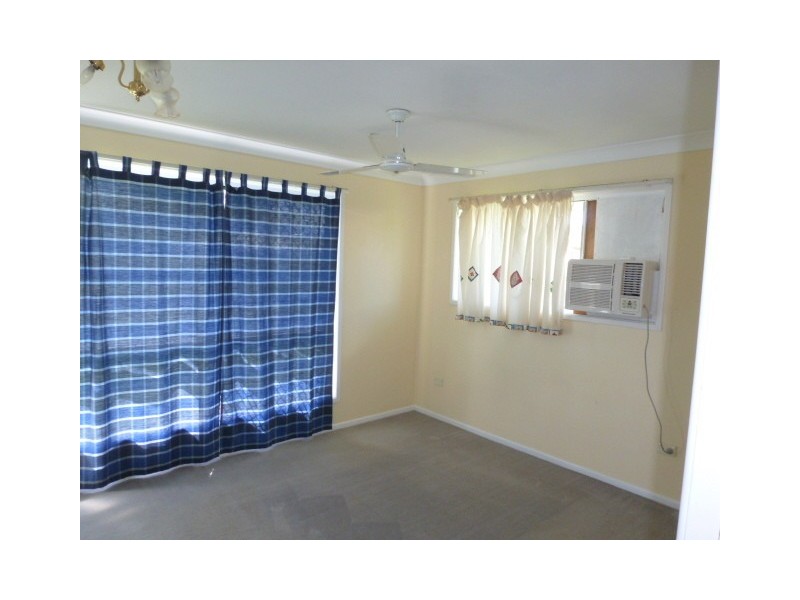 3 BEAN AVENUE, Parkhurst QLD 4702