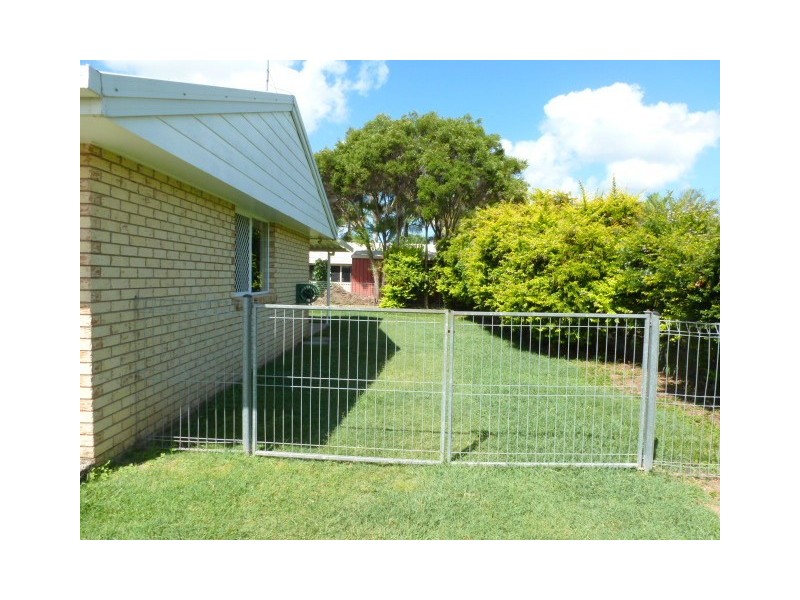 3 BEAN AVENUE, Parkhurst QLD 4702