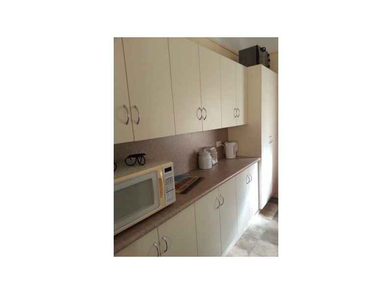 183 LAKES CREEK ROAD, Berserker QLD 4701