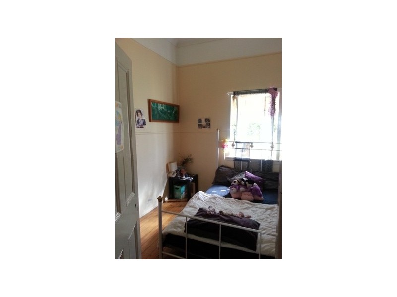 183 LAKES CREEK ROAD, Berserker QLD 4701