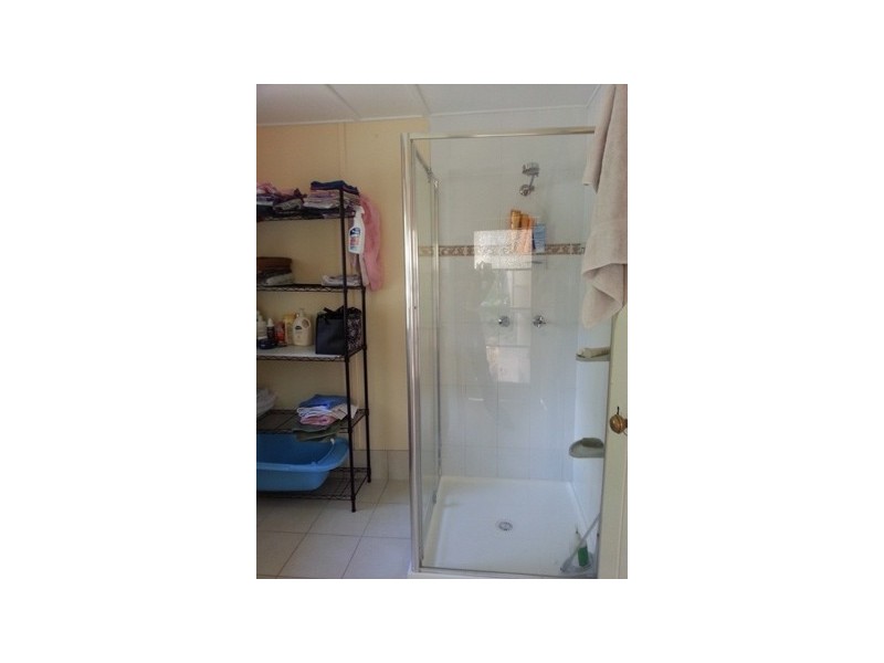 183 LAKES CREEK ROAD, Berserker QLD 4701