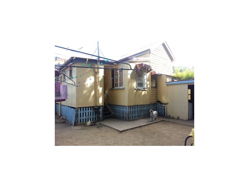 183 LAKES CREEK ROAD, Berserker QLD 4701