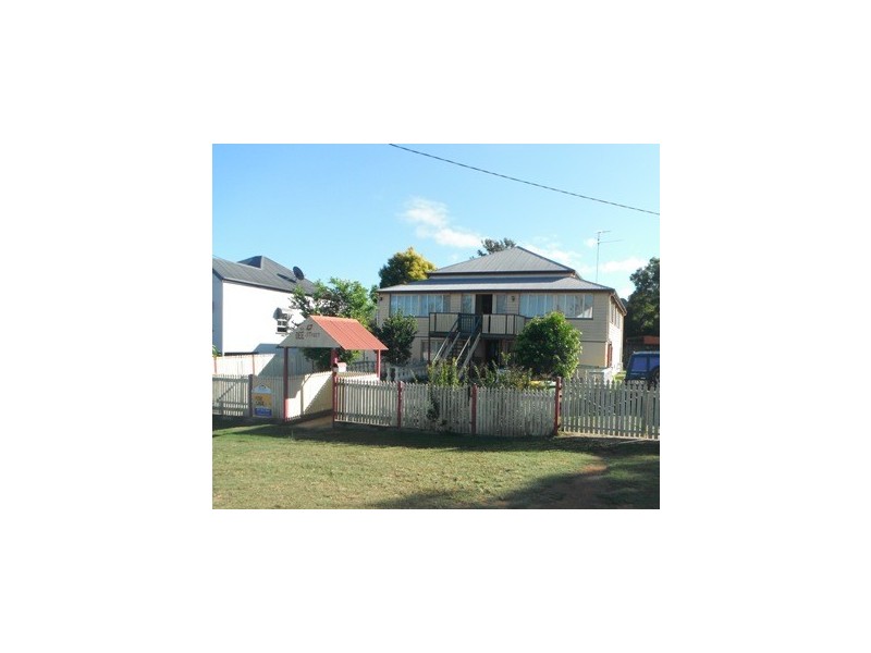 47 Dee Street, Mount Morgan QLD 4714