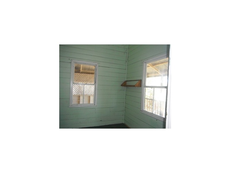 3 Coronation Drive, Mount Morgan QLD 4714