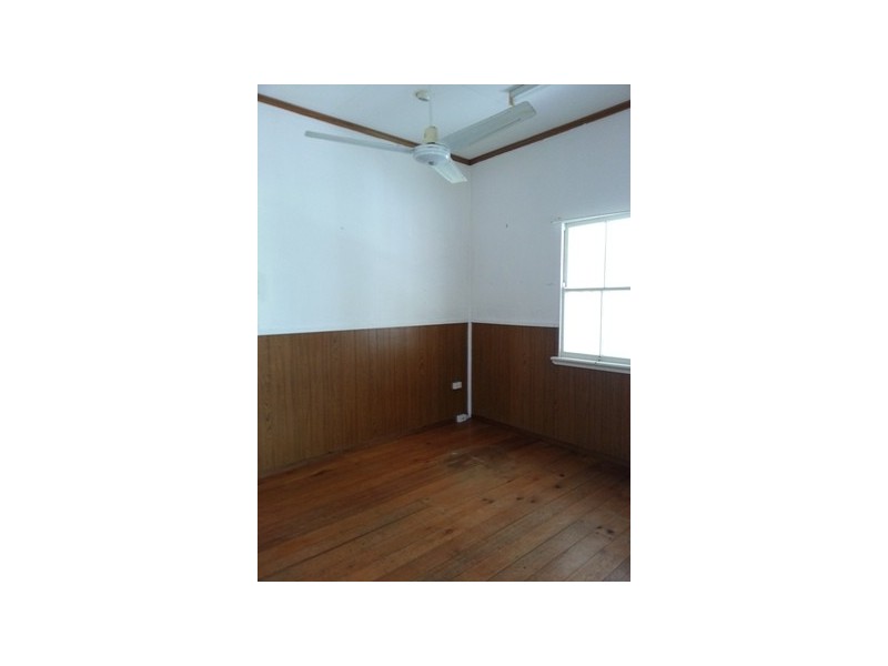 35 Beak Street, Koongal QLD 4701