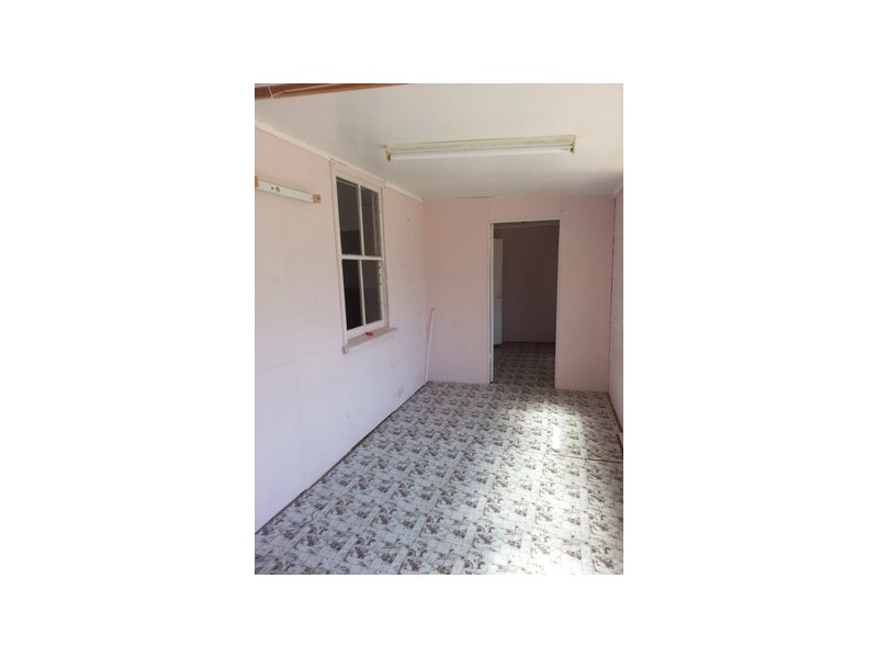 35 Beak Street, Koongal QLD 4701