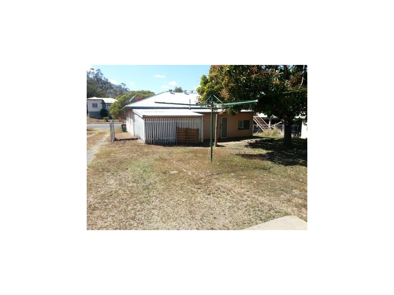 35 Beak Street, Koongal QLD 4701