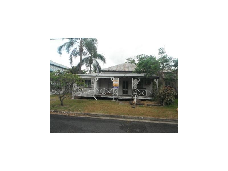 8 Canovan Street, Berserker QLD 4701