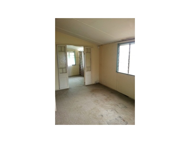 8 Canovan Street, Berserker QLD 4701