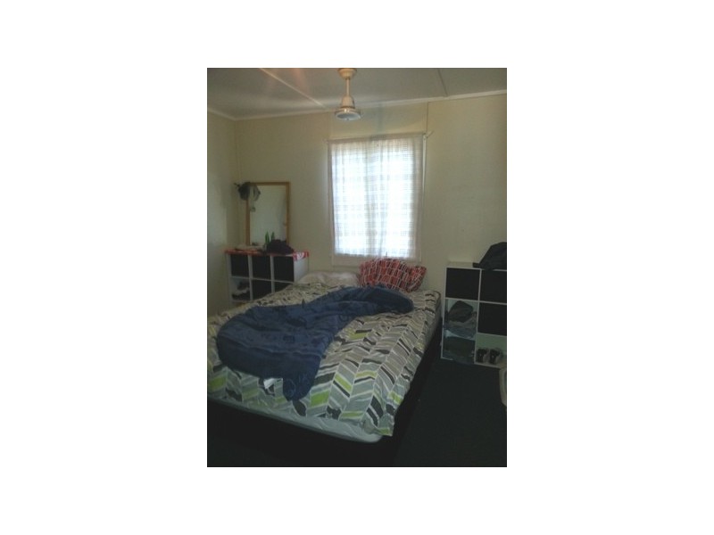 262 Farm Street, Kawana QLD 4701