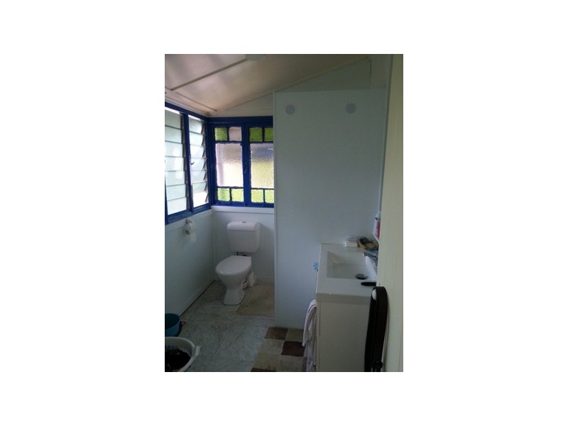 84 Dee Street, Mount Morgan QLD 4714