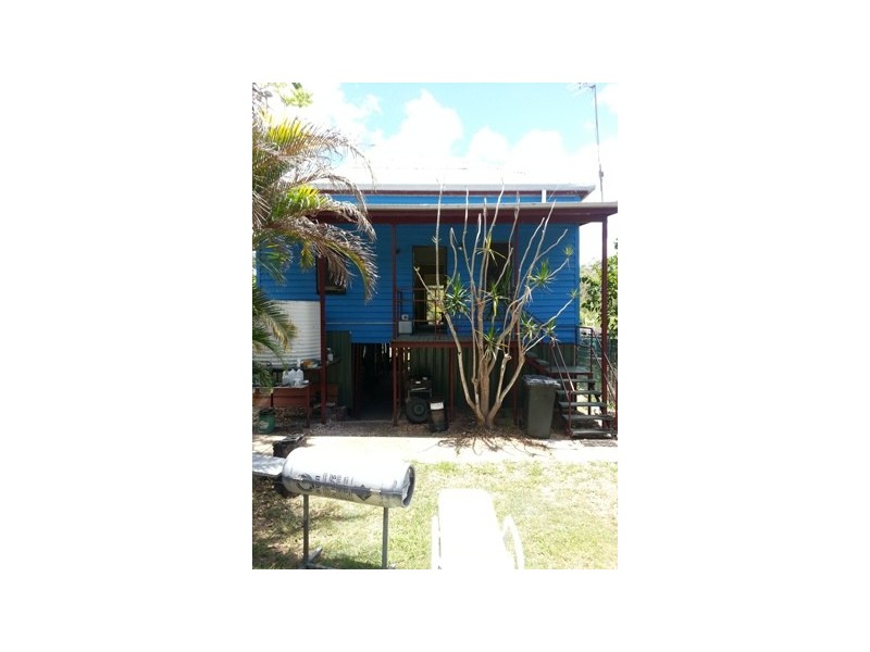 84 Dee Street, Mount Morgan QLD 4714