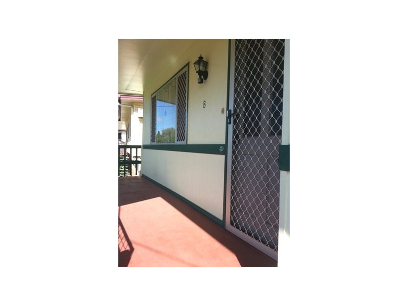 8 Harriette Street, Park Avenue QLD 4701