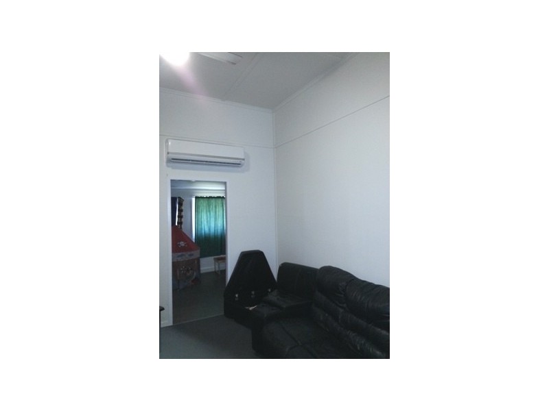 90 Berserker Street, Berserker QLD 4701