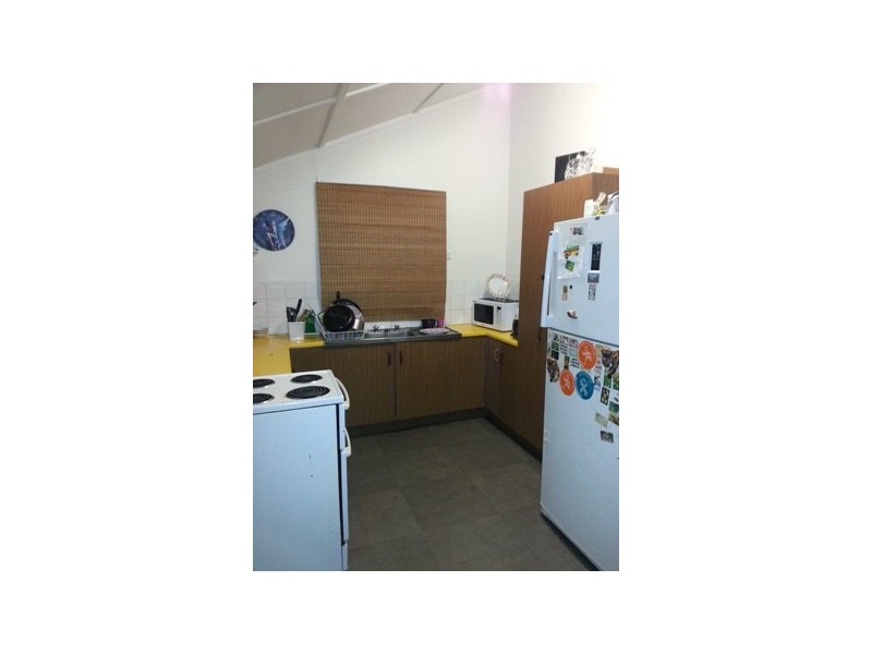 90 Berserker Street, Berserker QLD 4701