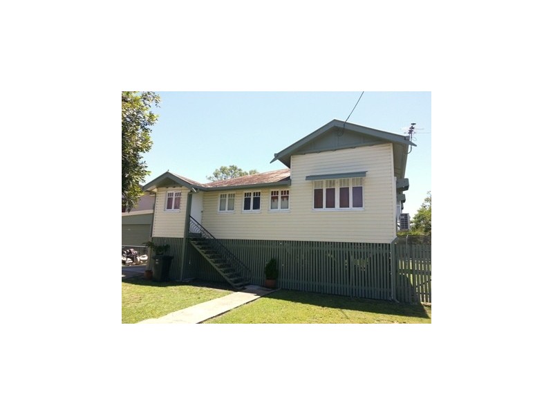 90 Berserker Street, Berserker QLD 4701