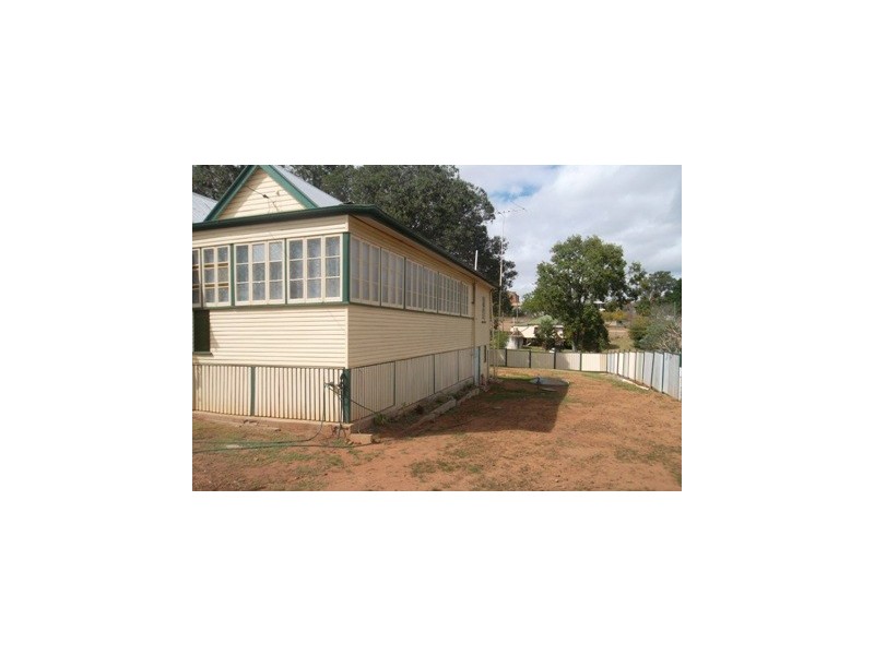 22 Dee Street, Mount Morgan QLD 4714